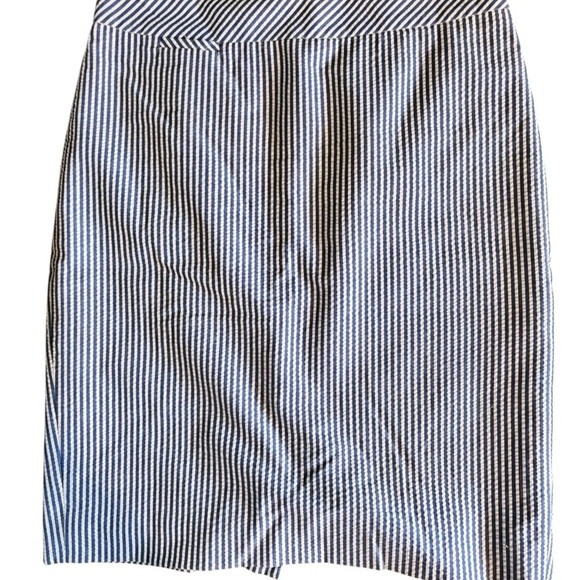 J.Crew Black Label The Pencil Skirt Sz 2 Seersucker Blue White Cotton Knee - Picture 4 of 6